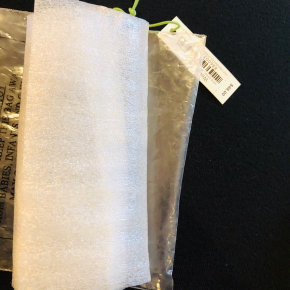 🍒NWT VERA BRADLEY Bracelet - Picture 4 of 4